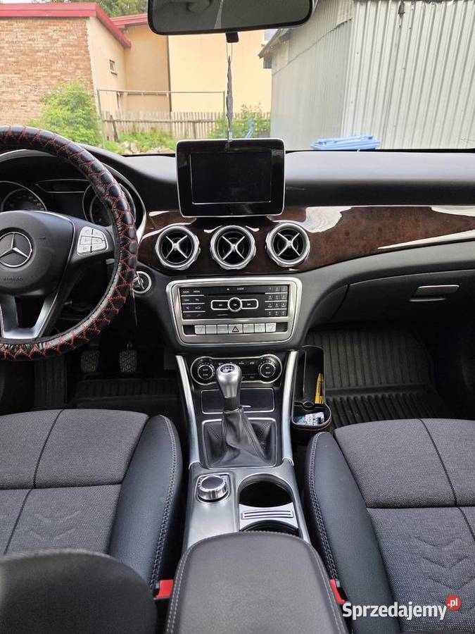 sprzedam zadbanego Mercedes Gla 180 bluetooth