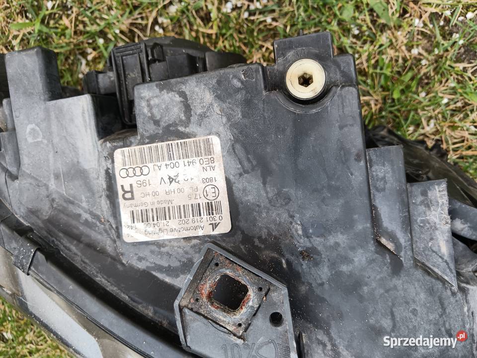 Sprzedam lampy do audi a4 b7 osobowe sprzedam