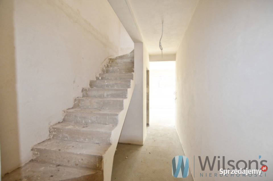 Dom wolnostojący 143m2 Łomianki 2 piętra sprzedam