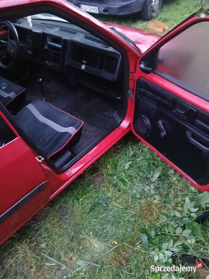 Citroen AX w całości