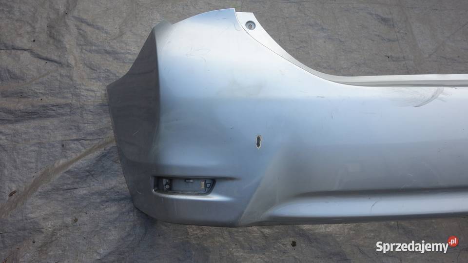 TOYOTA COROLLA E18 13 ZDERZAK TYŁ TYLNY Ruda Śląska