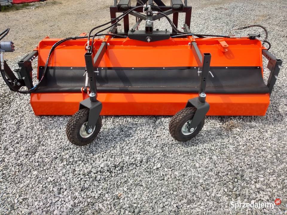 Zamiatarka Metal Technik szerokość 24m