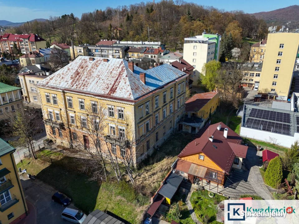 sprzedaży kamienicy Sanok Sienkiewicza 3840m2 sprzedam