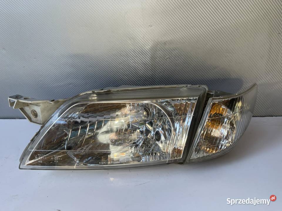 MAZDA PREMACY PRAWA LAMPA PRZÓD Lampy przednie Oświetlenie Ostroróg