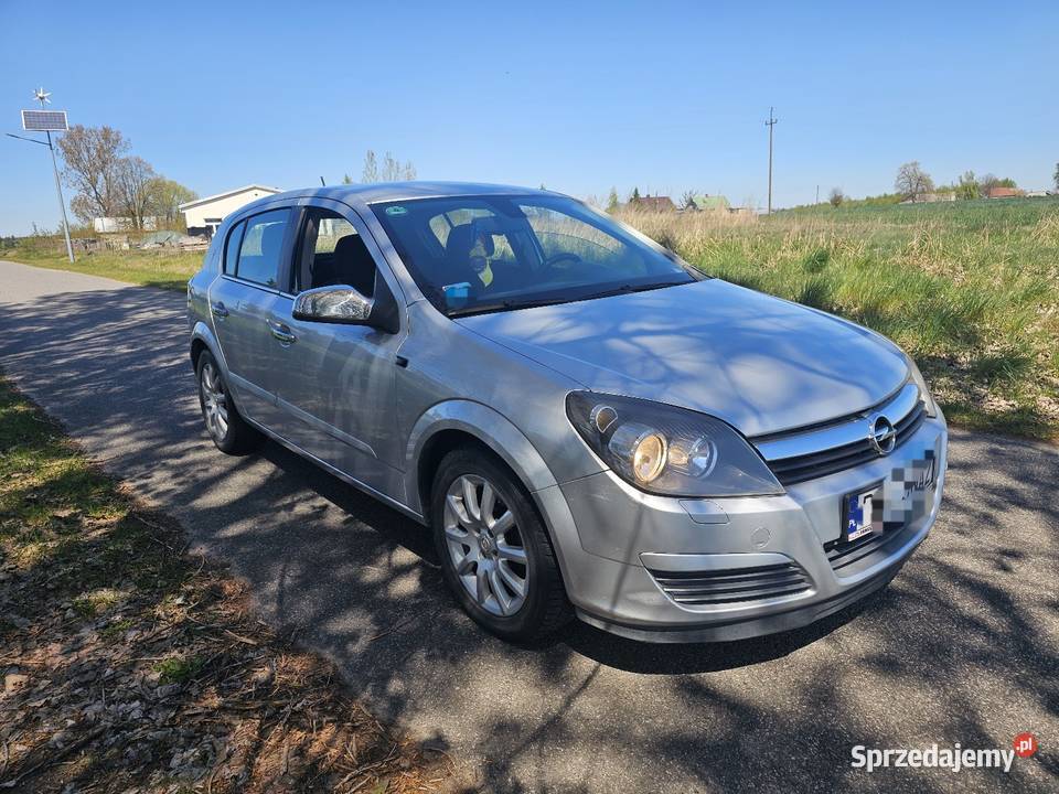 Opel Astra 14 niski przebieg 90KM Chotynin