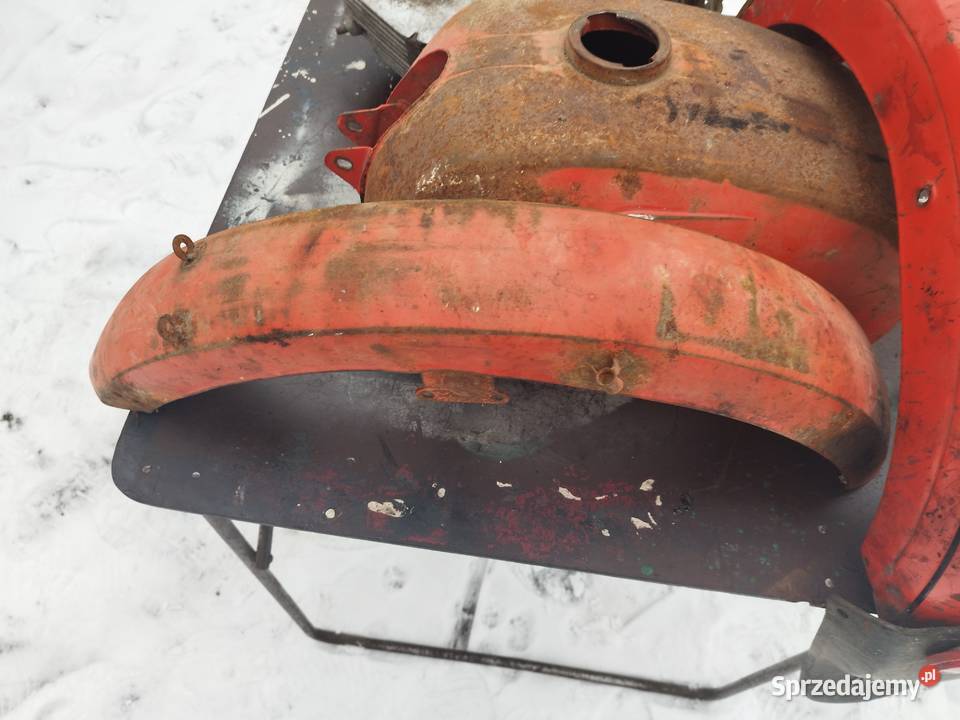 Zbiornik paliwa bak CZ 350 błotniki cylinder Zbiorniki paliwa Przejęsław