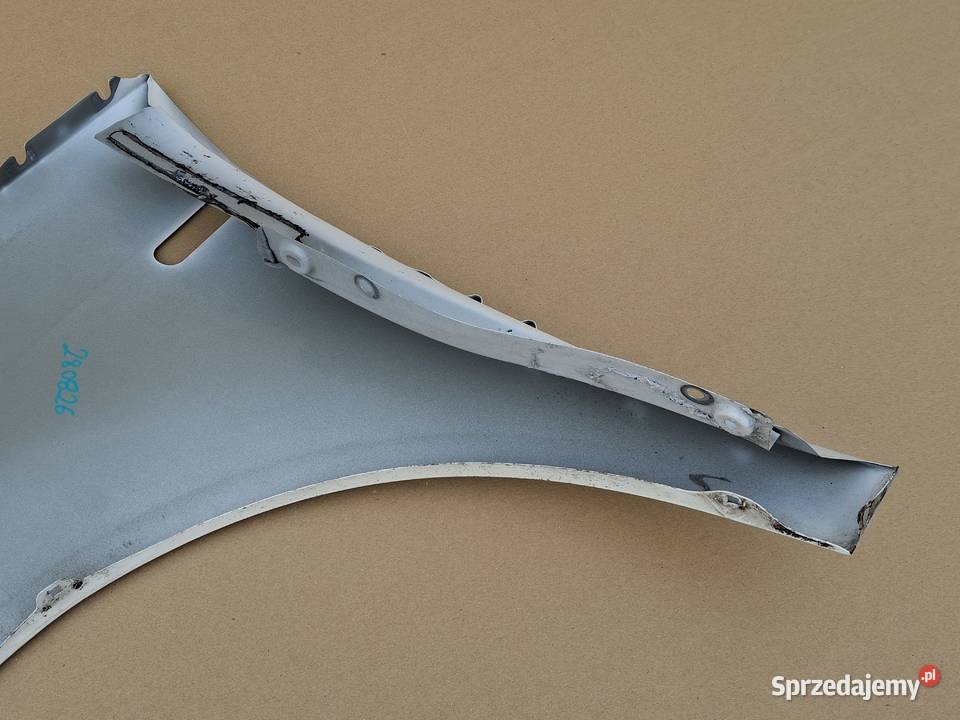 VW TOURAN LIFT 1015 BŁOTNIK PRAWY PRZÓD PRZEDNI Bieleń