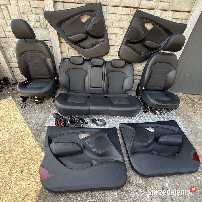 Fotele kanapa tyl polskora pasy boczki Hyundai Barłogi