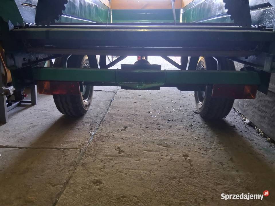 Sprzedam rozrzutnik Zator