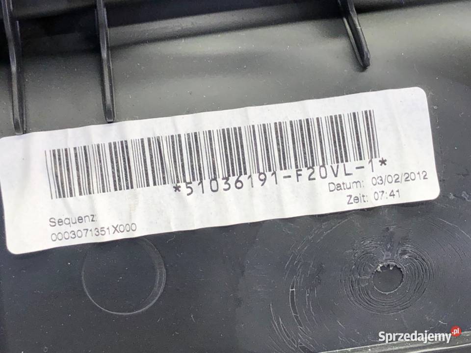 BOCZEK DRZWI LEWY PRZÓD BMW F20 Hatchback 1119