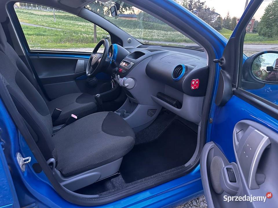PIĘKNA TOYOTA AYGO 10 BENZYNA 68 2009r NISKIE Łękawica