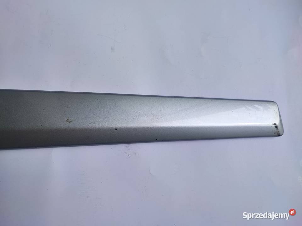 Listwa drzwi Suzuki Liana Lipno