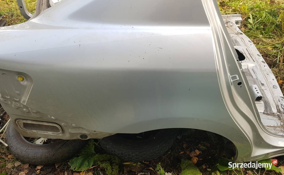 TOYOTA avensis T29 błotnik tył sedan 20152018 sprzedam