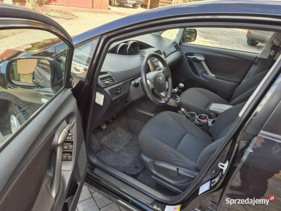 Toyota Verso 2009r Org Lakier 18B 130 241 Radom sprzedam