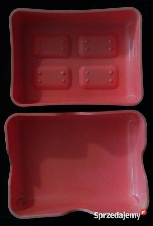 Mydelniczka plastikowa różowa 115x85x45 używana