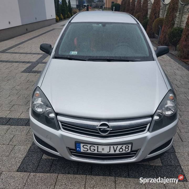 Olep Astra H 2011 kombi LPG srebrny
