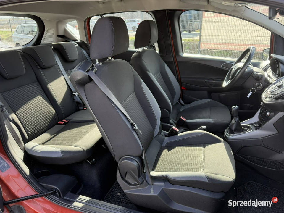 Ford B Ford B 10 100 2014r niski przebieg lakier metallic Wojkowice