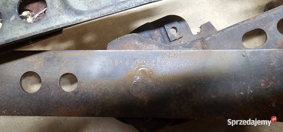 Podnośnik szyby lewy przód mercedes w123 osobowe Zbąszyń