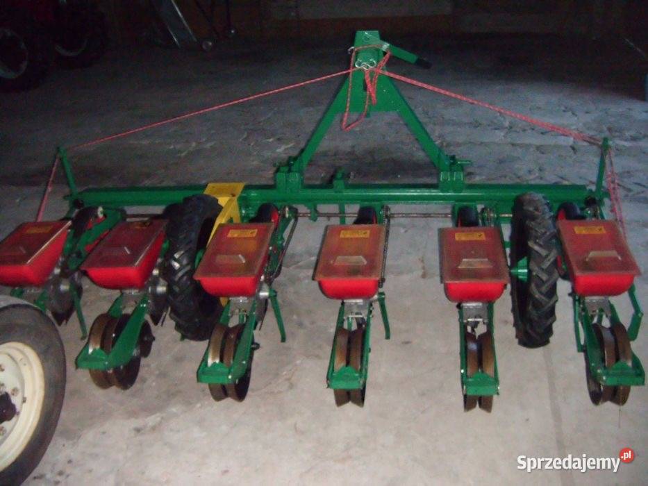 Siewnik do buraków Monozentra Obory