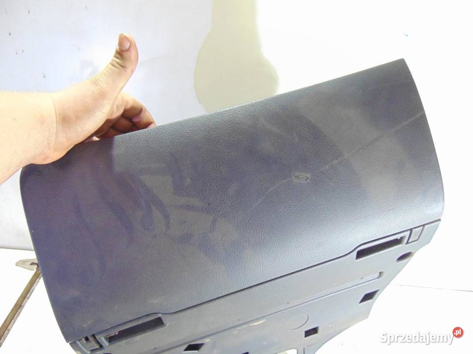 SCHOWEK AUDI A6 C6 4F1857035