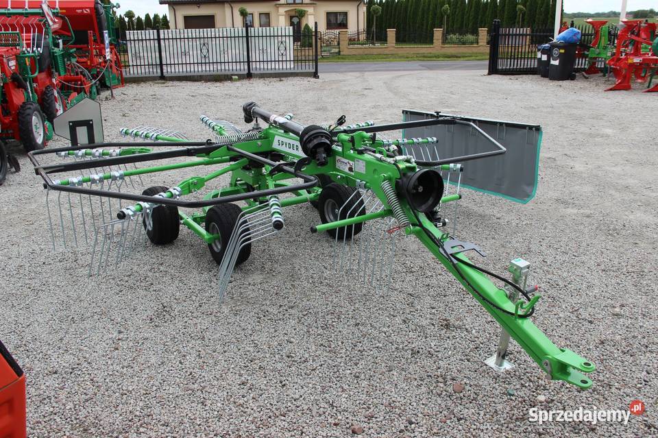 Karakas カラカス x4 zgrabiarka-karuzelowa-talex.jpg