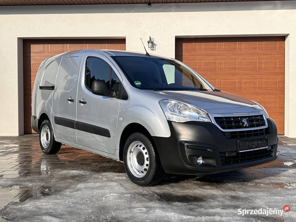 Peugeot Partner 2016r LONG 16D 8V Navi Klima 100KM Białobrzegi