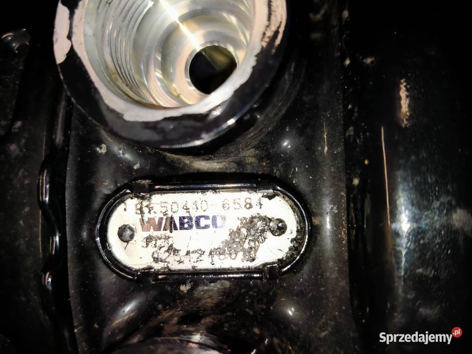 SIŁOWNIK HAMULCOWY MAN 81504106584 0251248010