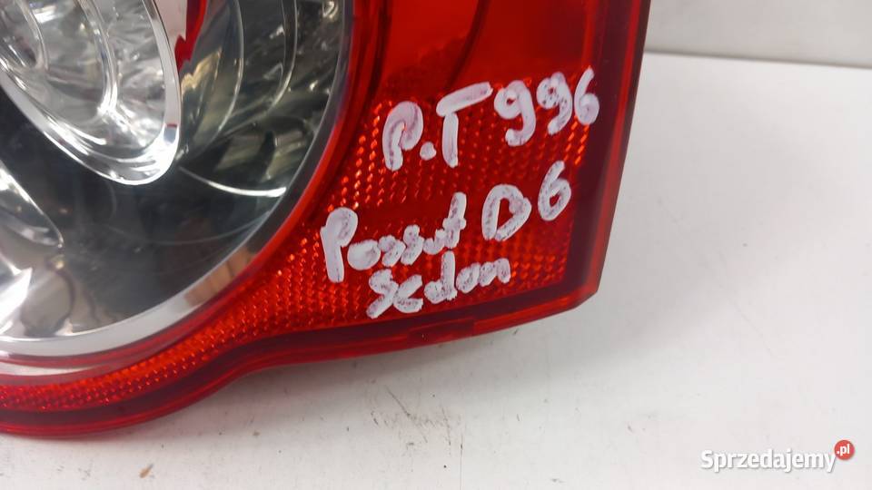 VW PASSAT B6 SEDAN LAMPA TYŁ PRAWA Zbierkowo