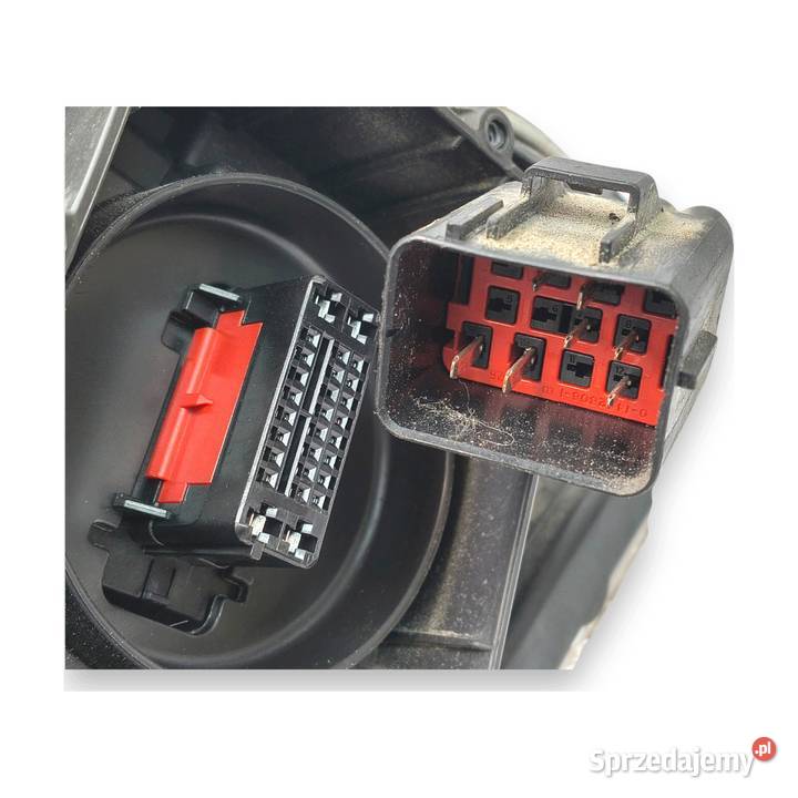LAMPA LEWA Volvo XC60 LIFT 2013 XENON lewy przód Lampy przednie lubelskie Chełm
