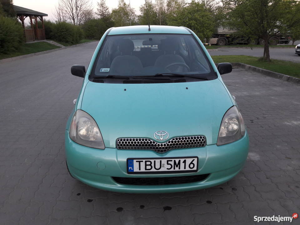 Toyota Yaris I używana kobietę świętokrzyskie Busko-Zdrój sprzedam