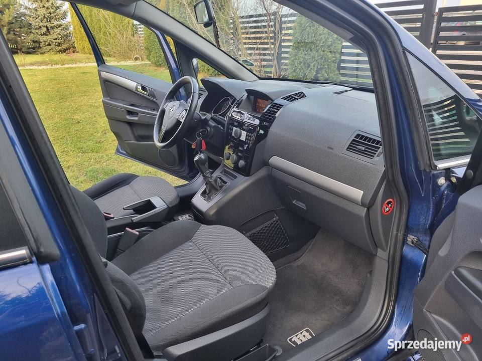 Opel Zafira B 18 pb 140 2011 2x koła stan wersja 207000km