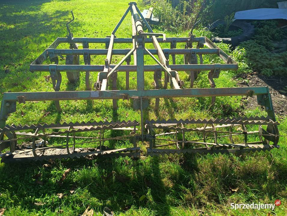 Kultywator 22m z wałkami Orły