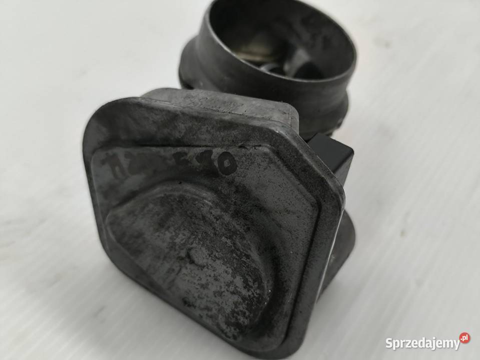 PRZEPUSTNICA POWIETRZA BMW E90 E91 20D 150