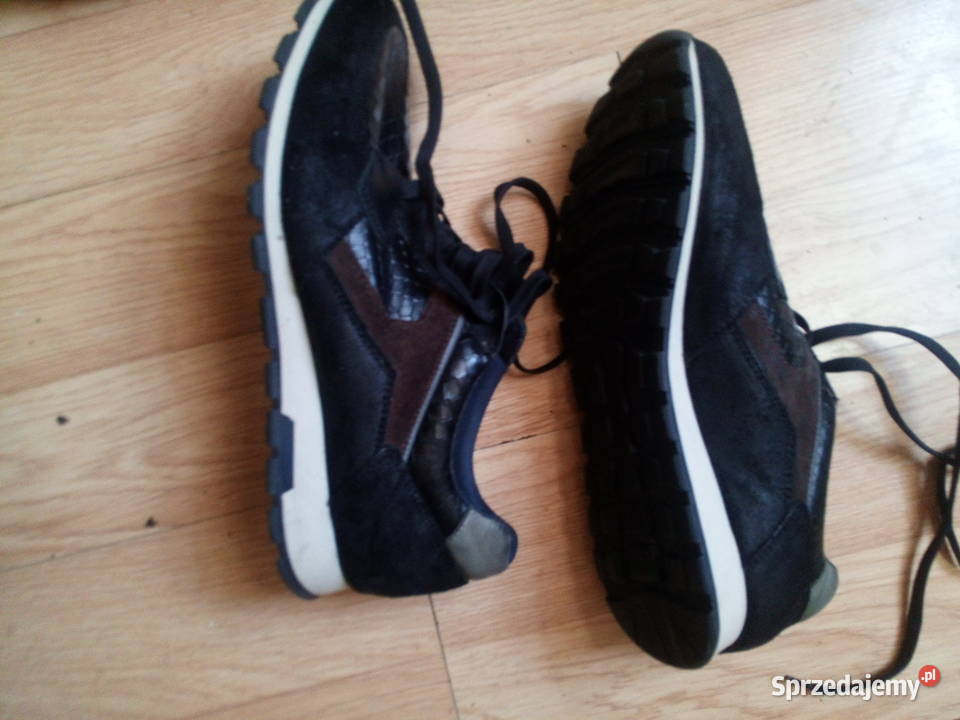 Buty sportowe AM rozmiar 43 Obuwie