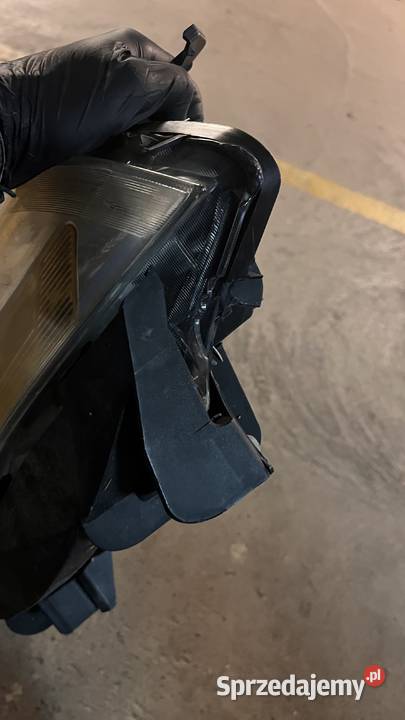 Reflektory lampy przód przednie Fiat Bravo prawa Wrocław sprzedam