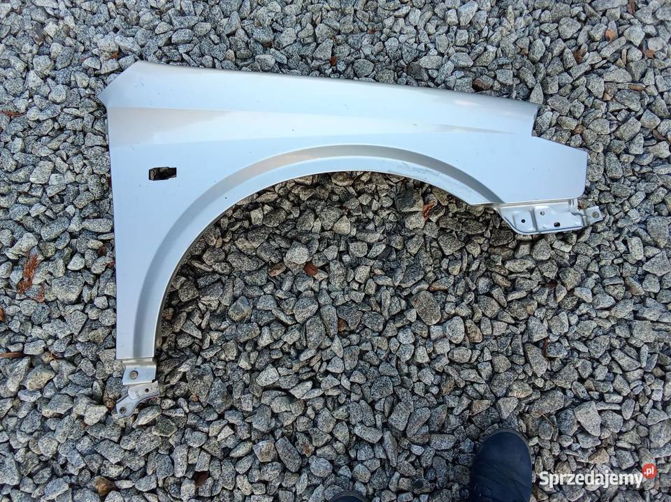 Nissan Primera P12 błotnik przedni prawy orginal