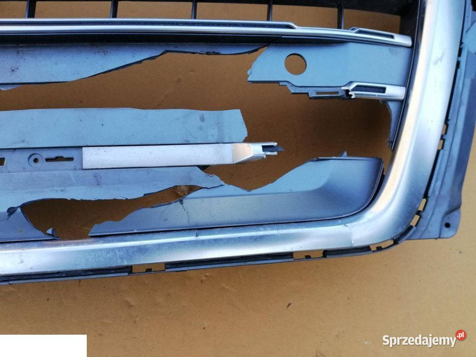 AUDI Q7 GRILL ATRAPA osobowe Kozubszczyzna
