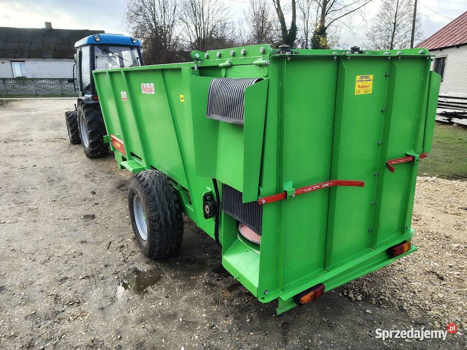 Rozrzutnik obornika sadowniczy do borówki Politów