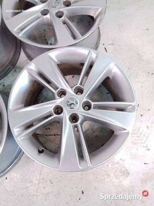 Opel Insignia B FELGI ALUMINIOWE R17 17X75 IS45 Średnica 17"