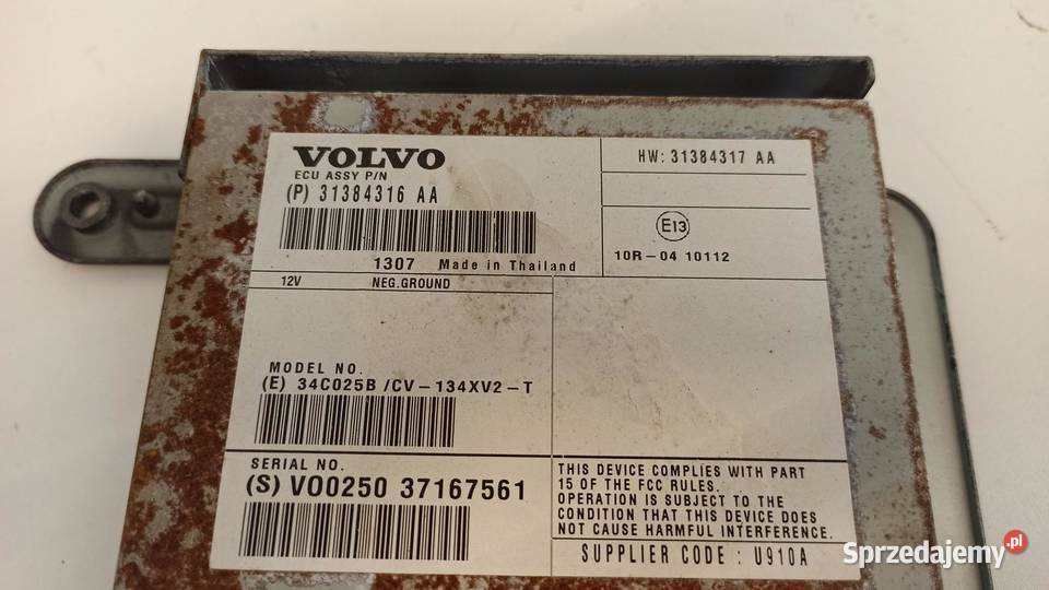 VOLVO XC70 WZMACNIACZ 31384316