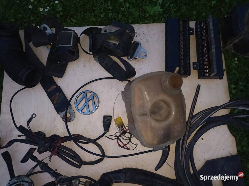 Części do golfa jetty mk1 podkarpackie