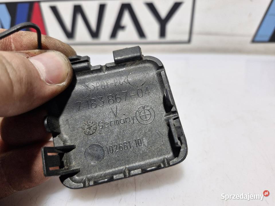 BMW 7 F01 F02 ZAŚLEPKA HAKA ZDERZAKA PRZÓD