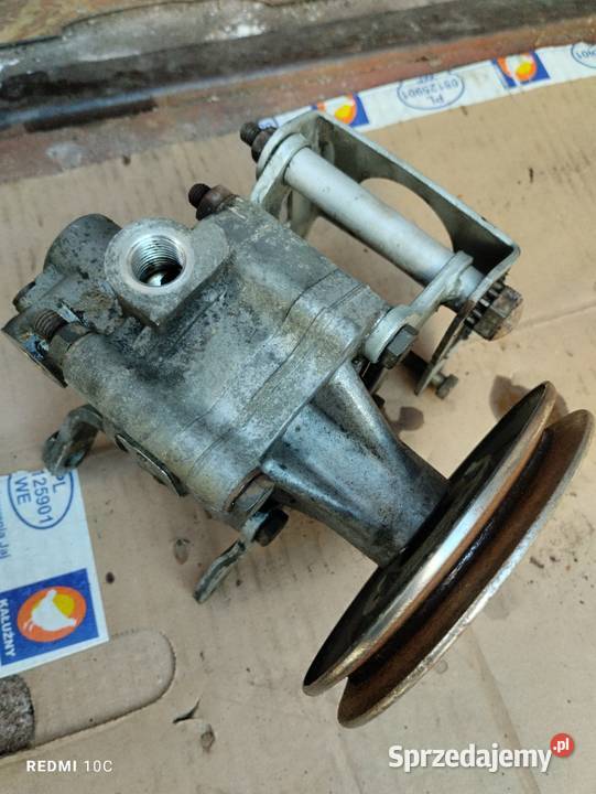 Bmw e32 m30b30 pompa wspomagania Pompy wspomagania łódzkie Tomaszów Mazowiecki sprzedam