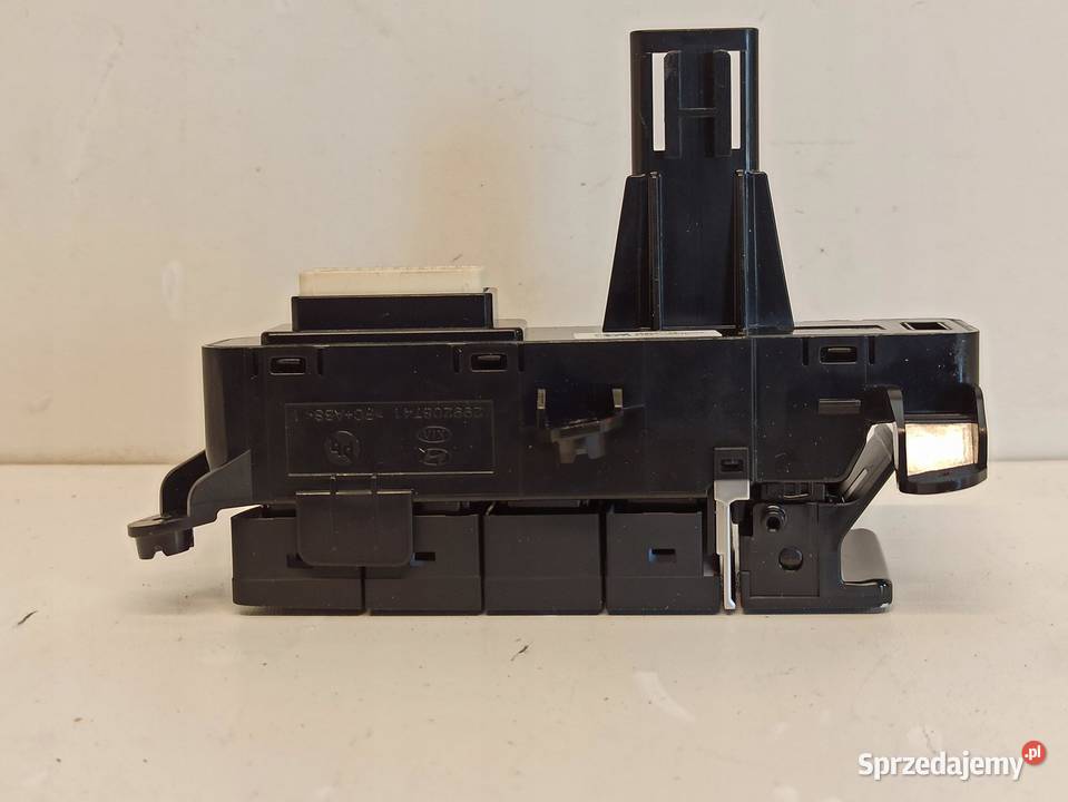 PANEL PRZEŁĄCZNIKI HYUNDAI IONIQ 93600G2DH04X