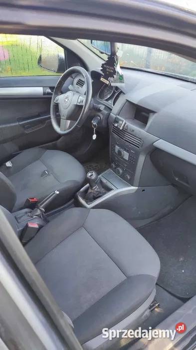 Opel Astra H kombi 16 benzyna gaz sprzedam opolskie Rudniki