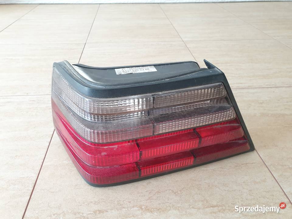 Mercedes W124 sedan lampa lewy tył ciemna A124 Legnica sprzedam