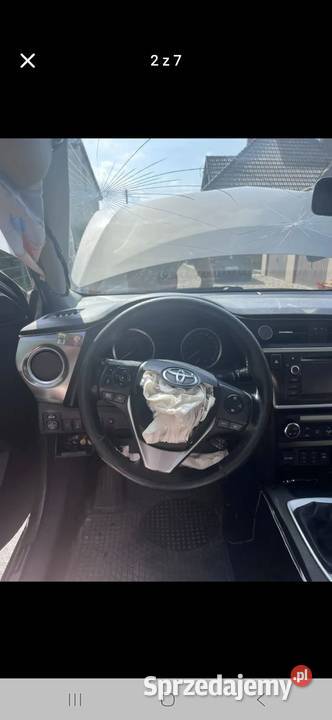 Toyota Auris 20 d4d uszkodzona małopolskie Krzęcin sprzedam