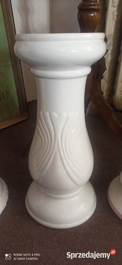 Postument ceramiczny 2 białe i w kwiatki pomorskie Gdańsk