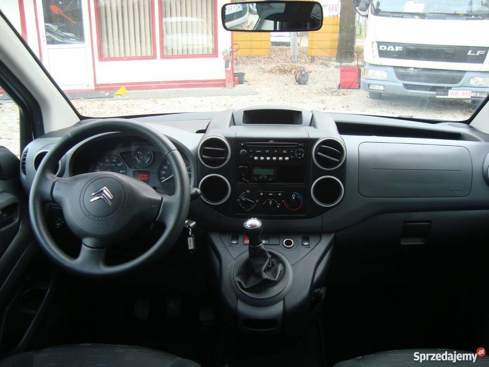 Citroen Berlingo bialy 90KM sprzedam