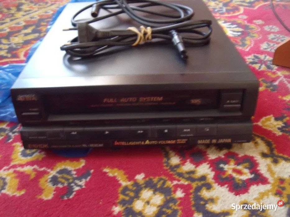 Stary odtwarzacz kaset video AIWA Wrocław